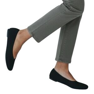 Rothy's The Flat Black Knit Women's Size 7 - Comfortable Stylish Shoes
Y